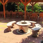 Bacchus Panzió Bed & Breakfast Eger