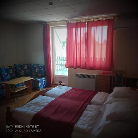 Bacchus Panzió Bed and breakfast 3*