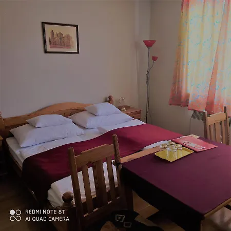 Bacchus Panzio 3* Eger