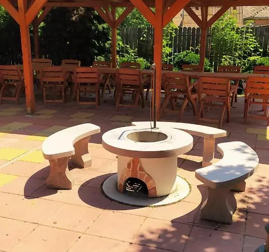 Bacchus Panzió Frühstückspension Erlau